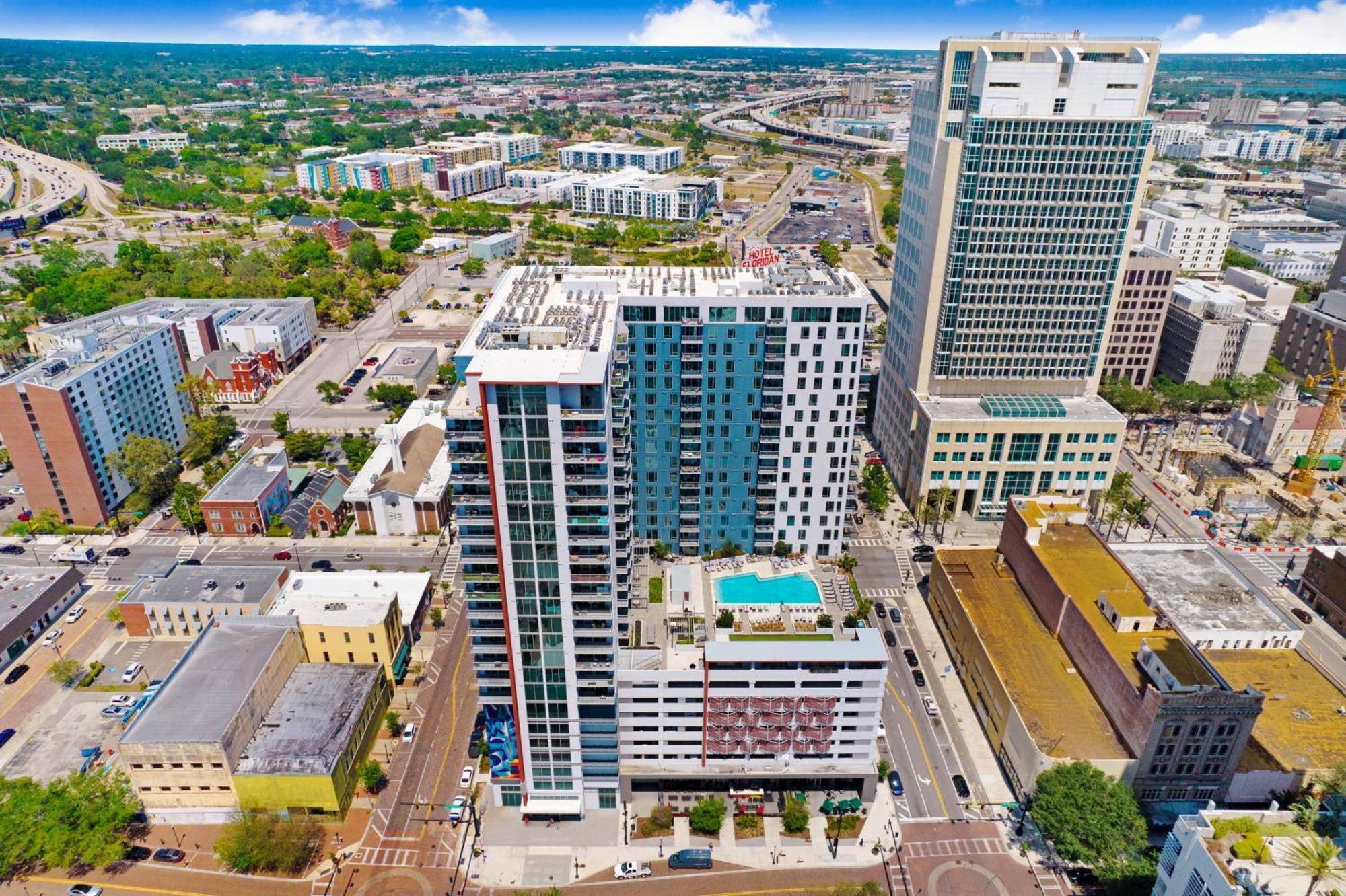 Downtown Tampa Gem 1-Bd W/Pool, Gym, & Sky Lounge Apartment Bagian luar foto