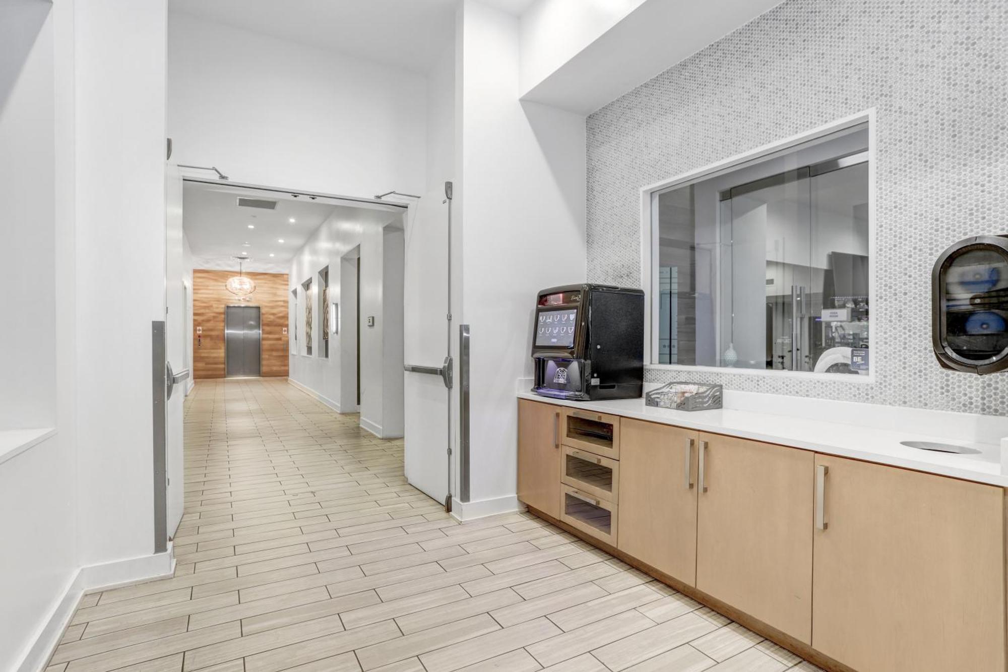 Downtown Tampa Gem 1-Bd W/Pool, Gym, & Sky Lounge Apartment Bagian luar foto